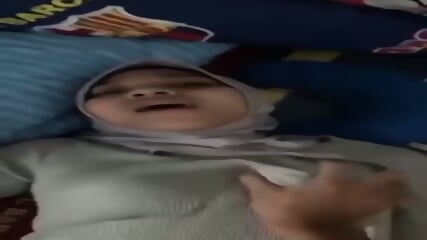 Adik hyper nyepong kontol kakak