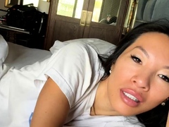 Close up MiLF getting it in the ass