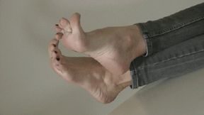 SexyMatureSexyFeet (MP4)