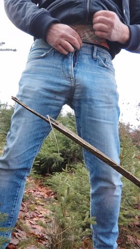 outdoor piss