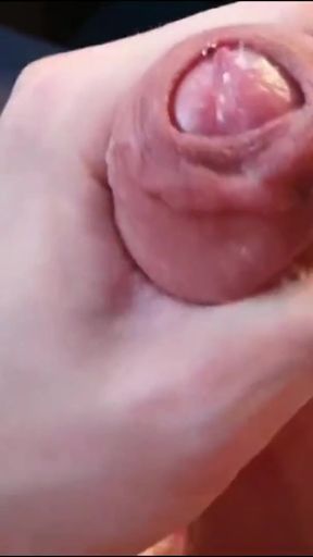 Two heteros making out in the car in downtown SP   Clip 3