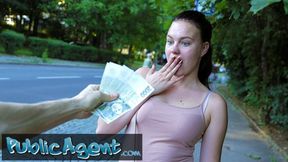 ”Public Fuck with Kiara Flow's Hot Legs”