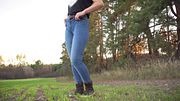 Stepsis Teases Cameltoe Pussy In Blue Jeans Outdoors