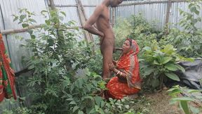 Indian desi wife ki outdoor chudai new style mein fucking sex