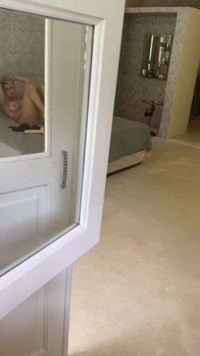 Solo play for a voyeur 😈