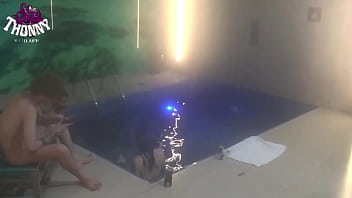 c&acirc_mera escondida em motel flagra famosa com dois machos pauzudos