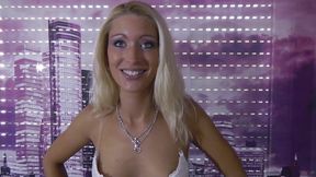 029 - 2 Babe fucks for creampie