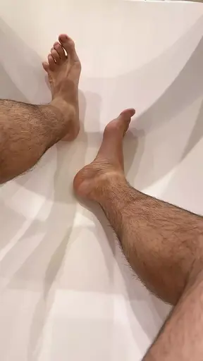 I Wank My Big Italian Cock in the Bathtub