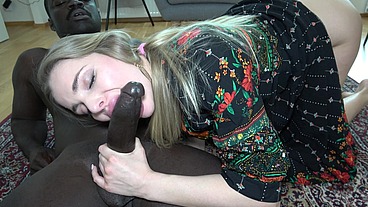 Beautiful Hijabi housewife invited her husband’s BBC friend over for Arabic kebab