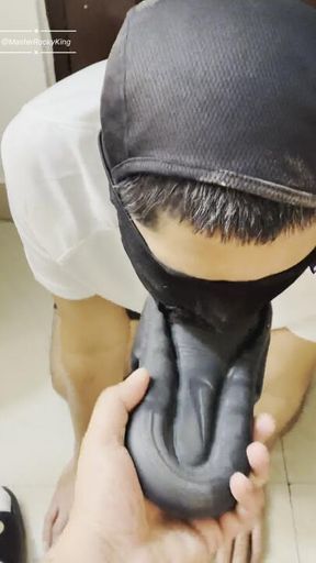 Watch this L🅾️SER licking my spit off my Slides and begging for more 🖕🏻🦶

#Spit #findom #paypig #alphamaster