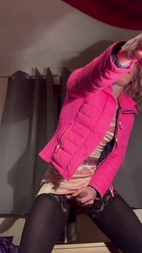 Jess Silk Rides Dildo