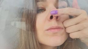 Nose, Lips Against Glass & Silly Faces (mkv)