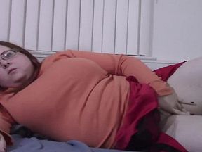 Chubby Velma Masturbates and Cums!