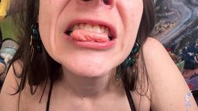 ziva fey - bubblegum blowing silly faces 10 minute clip