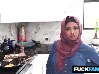 BLACK HIJABI Sweetheart Learning to be NASTY Hadiya Sweetheart, Allen Swift