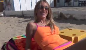 very sexy dutch amateur girl picked up at beach