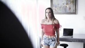 ”Sexy MILF Can't Overcome Her Phobia, Gets Screwed Hard Instead”