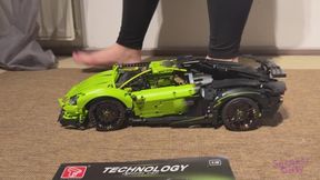 Sneaker-Girl Ella - Big Racing Car Crush