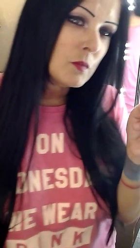 Pretty MILF Natural Smoking