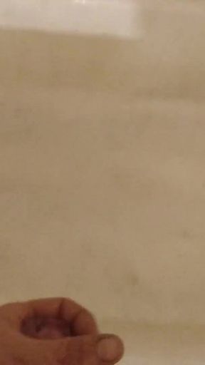 Messy Bathtub Peeing