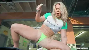 Squirt Squeegee Lovemaking Fiend Fucks Her Mechanic