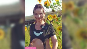 Jeny Smith explores her desires at a deserted construction site