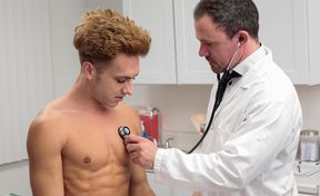 Anal bareback at the clinic for Jesse Zeppelin and Cameron Basinger