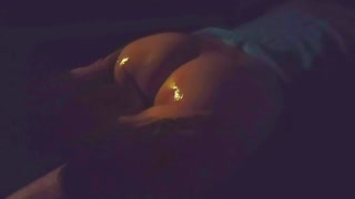 【フェチズム】美尻女子〇生の桃尻をマッサージする動画(素人、個人撮影、尻フェチ)