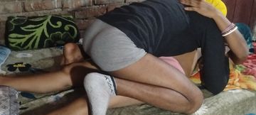 Desi bhabhi ki thukai in morning