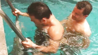 Miehet saavat perseensä naiduksi raakana ilman satulaa sekä huolimattomia suihinottoja ja siemensyöksyjä