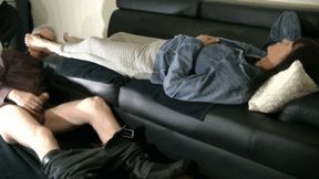 Viviane's tired feet (HD)