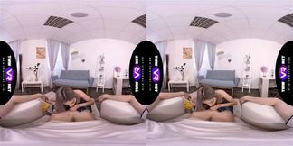 TmwVRnet com Tiny Making selfie on his knees