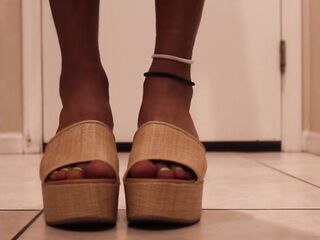 Do u lIke Feet and legs?