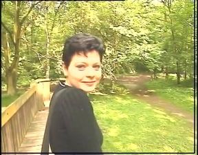 Short hair chick with big tits shows her sexy body at the casting