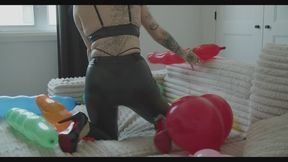 Morning colourful Balloons humping and popping session in leather pants