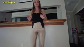 lola leda pissing her tight pants at work behind counter