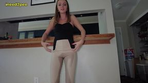 lola leda pissing her tight pants at work behind counter