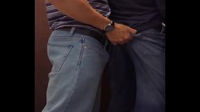 termina la despedida de solteros y el novio me folla pasado de copas