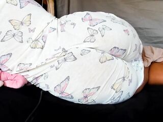 Lying Down Sideways, Shaking My Big Booty and Spreading Extremely Close-up to Livecam