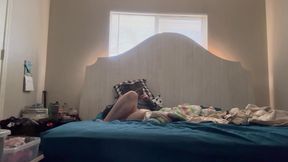 Fat girl reads books then plays with herself