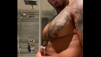 Her bbc wet in the shower VIKTOR ROM big muscle man shower