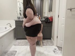 Plump Paradise: Costume Role Play Tease (sd)