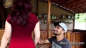 BRIGUEI COM O MARIDO E PEGUEI O GAR&Ccedil_OM DO BAR E FUI PEGA NO FLAGRA E TIVE QUE DAR PROS DOIS - Mr Rola Ator