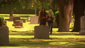 nevaeh davis deep throats cheyne collins outdoors