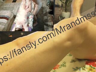 bare masseur grabbed the client by the twat and started jerking her off