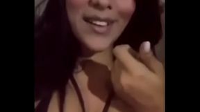 S&iacute_guenos en instagram c&oacute_mo @dianitasvipoficial2020