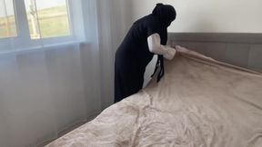 Turkish Fatma Got Horny While Cleaning and Fondled Her Shaved Hole