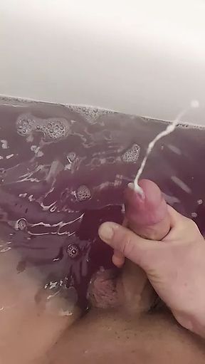 Cumshot in bath