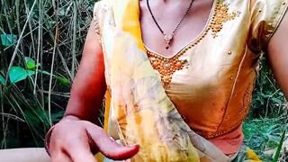 Desi Village desi chick Injoy Outside Natural Titties Hindi