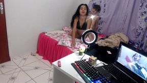 in the fur it eats me so tasty flakael